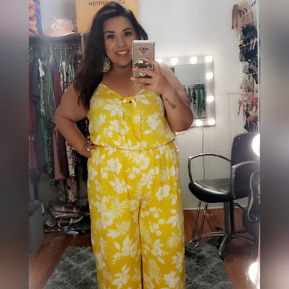 Plus size yellow jumper - Picture 3 of 3